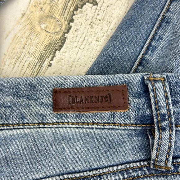 Blank NYC womens sz 27 fringed tulip hem flared cropped jeans - Picture 6 of 7